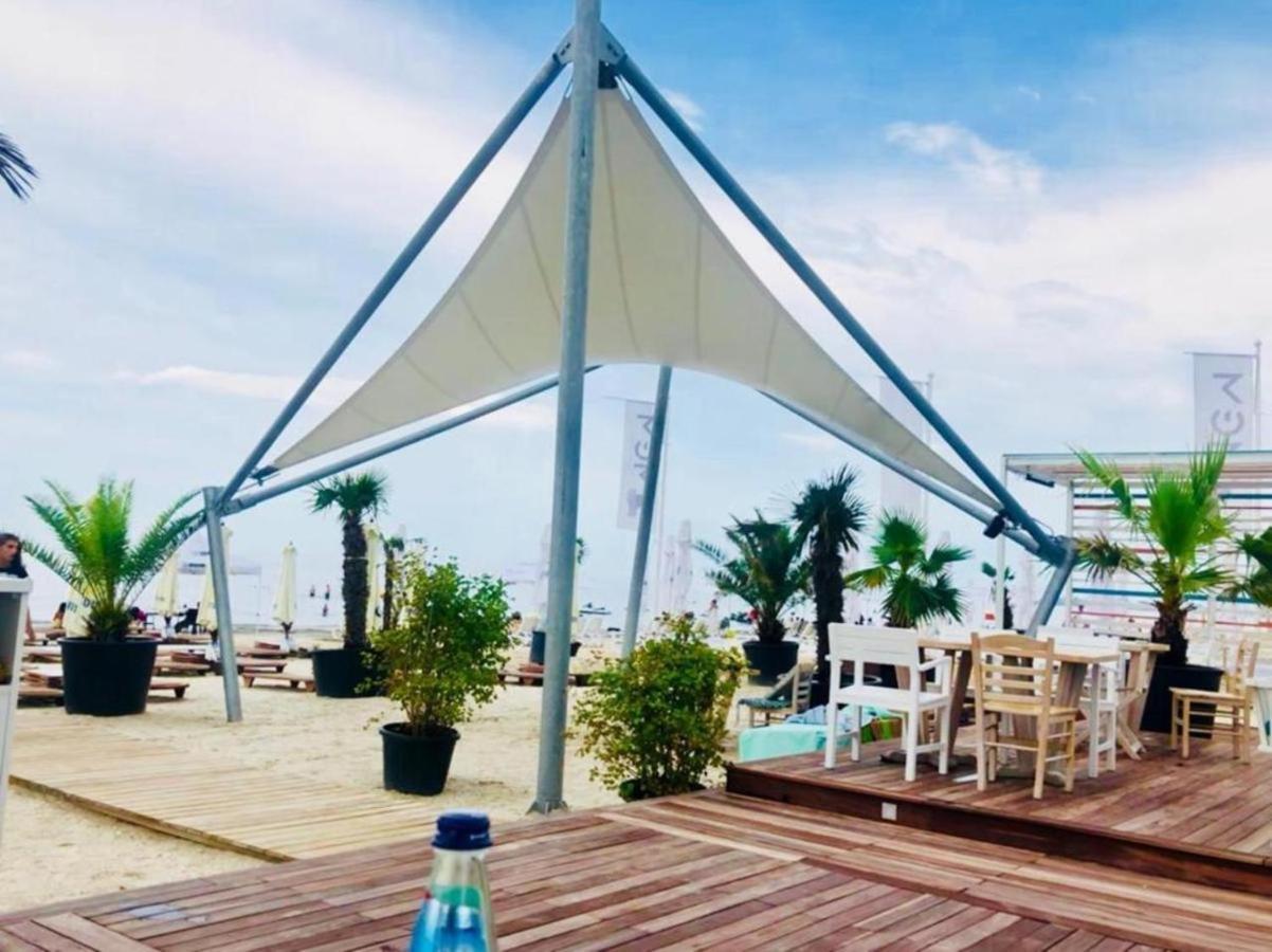 Luna Rossa Sumerland Mamaia Luaran gambar