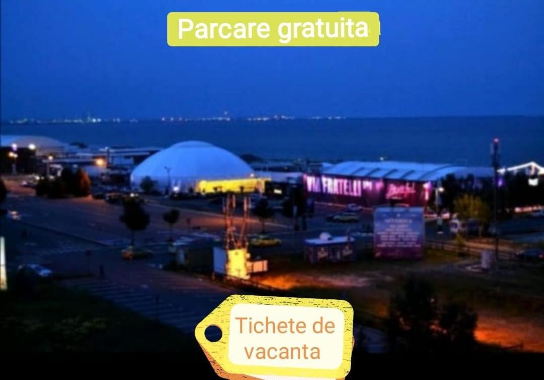 Luna Rossa Sumerland Mamaia Luaran gambar