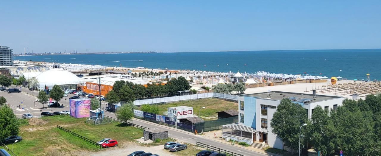 Luna Rossa Sumerland Mamaia Luaran gambar